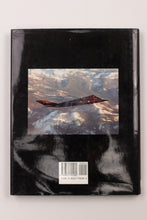 THE WORLD'S GREAT STEALTH AND RECONNAISSANCE AIRCRAFT BOOK