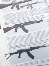 THE ILLUSTRATED BOOK OF GUNS