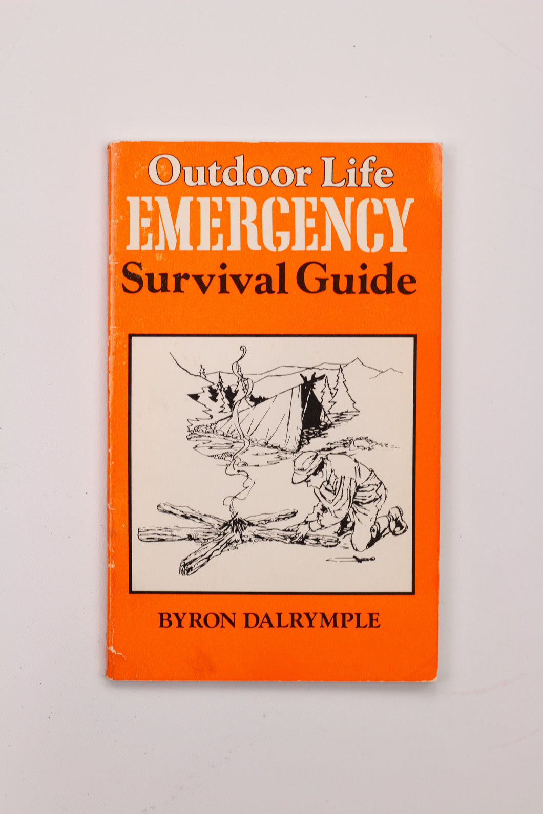 OUTDOOR LIFE EMERGENCY SURVIVAL GUIDE BOOK